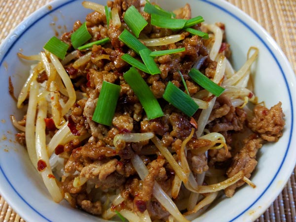 カルディ 寿がきや ご当地グルメ 台湾丼の素 のおすすめ度は 気になる量や味をチェック Mitok ミトク