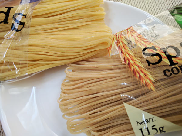 カルディ『ラ・ターボラ 生パスタもち麦入りスパゲッティ』のおすすめ度は？ 気になる量や味をチェック - mitok（ミトク）