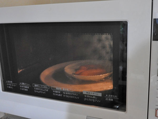 ソーセージを電子レンジでスピード調理する安全な方法 面倒な熱湯ボイルと食べ比べてみた結果 Mitok ミトク