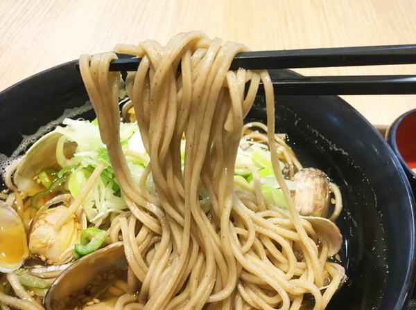 富士そばの店舗限定 あさりそば がスッキリ旨くておすすめ 貝出汁の効いたスープに はぁ Mitok ミトク