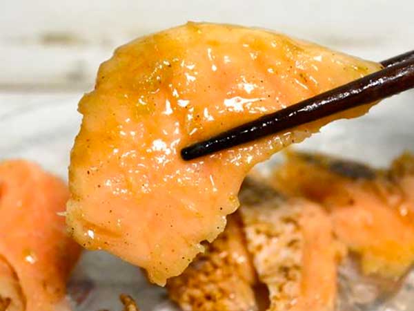 業務スーパー 炙りトロサーモン ハラス切り落とし のおすすめ度は 気になる味や食べ方をチェック Mitok ミトク