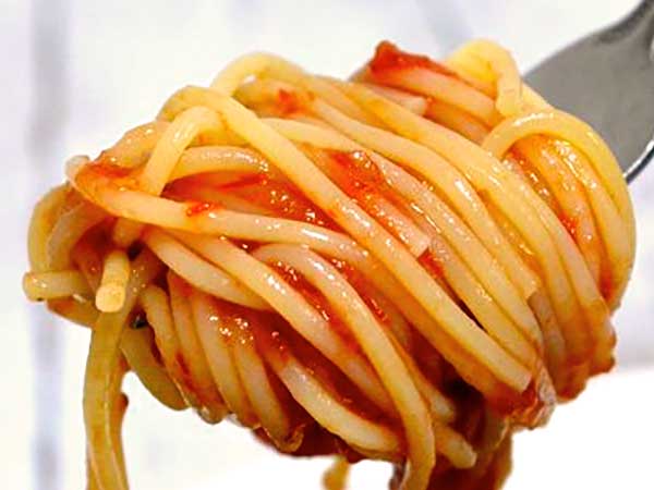 業務スーパー トマト ガーリックパスタソース のおすすめ度は 気になる量や味をチェック Mitok ミトク