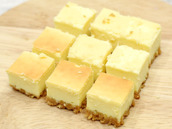 セブンのキューブ型ベイクドチーズケーキは小粒だけど圧倒的に濃厚 Mitok ミトク