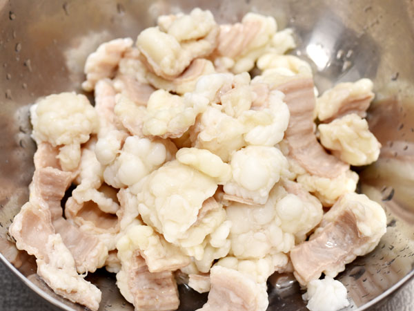 コストコの牛ホルモン シマチョウカット でおいしいモツ鍋を作る方法 Mitok ミトク
