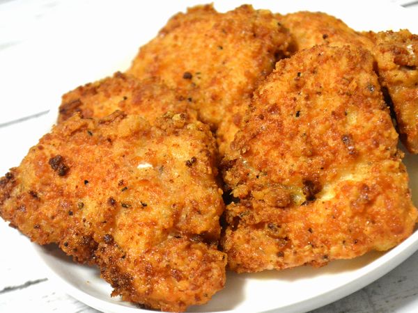 業務スーパー 鶏屋さんのクリスピーチキン のおすすめ度は 気になる味や食べ方をチェック Mitok ミトク