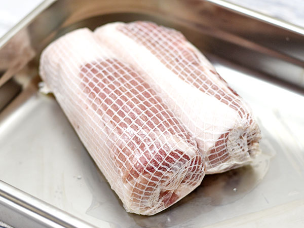 業務スーパー チャーシュー用ネット入り豚肉 のおすすめ度は 気になる肉質や作り方をチェック Mitok ミトク