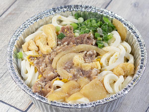 ファミマのアルミ鍋フード 牛肉カレーうどん のおすすめ度は 気になる味や麺をチェック Mitok ミトク