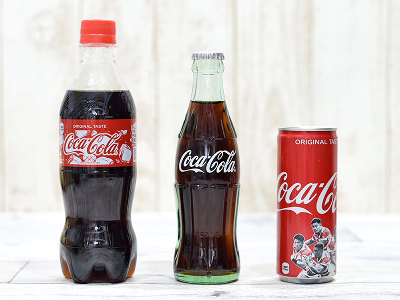 コカ コーラは容器で味が違う 濃度を調べてみた ビン 缶 ペットボトル Mitok ミトク