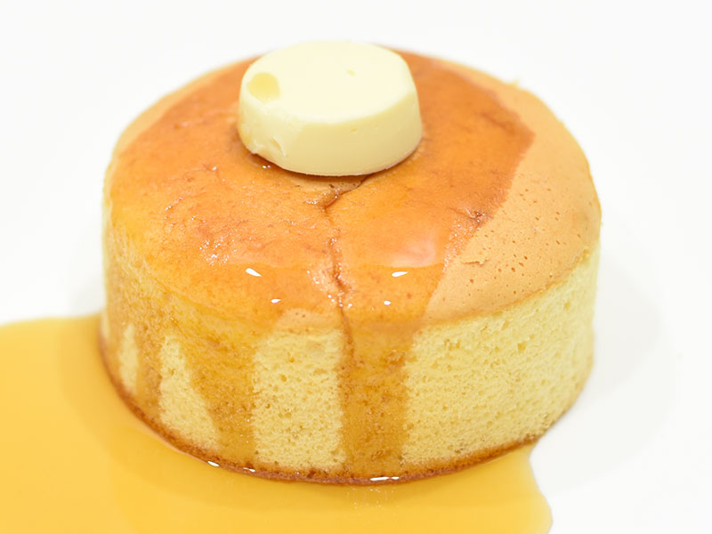 ローソンの 厚焼きスフレパンケーキ はしっとりふかふかで休日の朝とかに食べたい Mitok ミトク