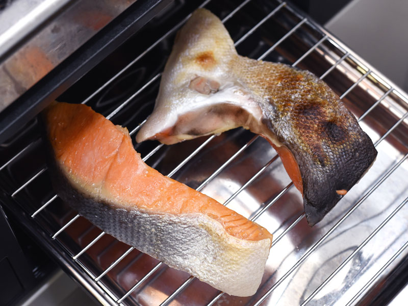 コストコのチリ産シャケ 定塩銀鮭切身 甘口 はただ焼くだけでふっくらジューシー Mitok ミトク