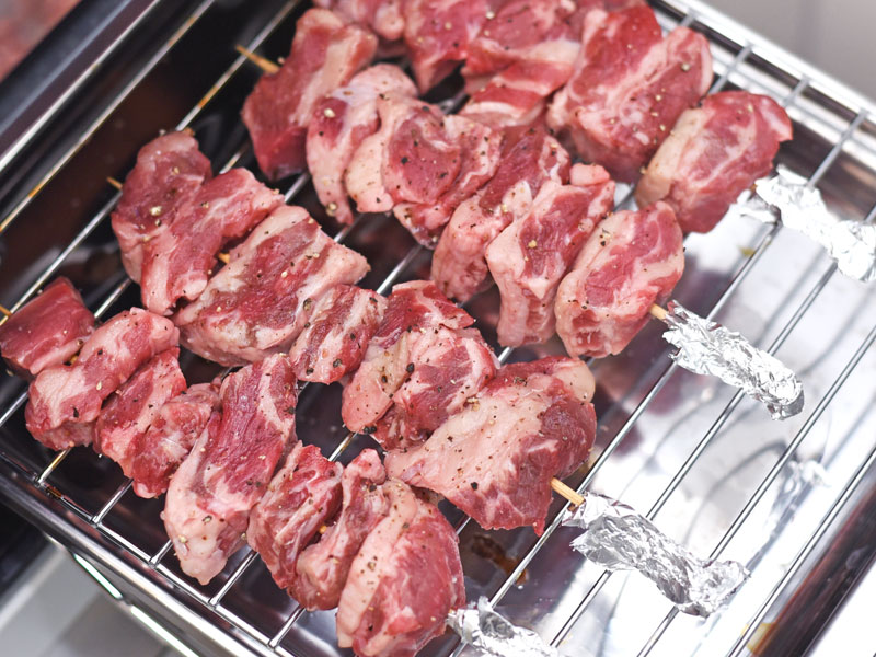 コストコの米国産牛肉 中落ちカルビ q は おうちで串焼き がおすすめ Mitok ミトク