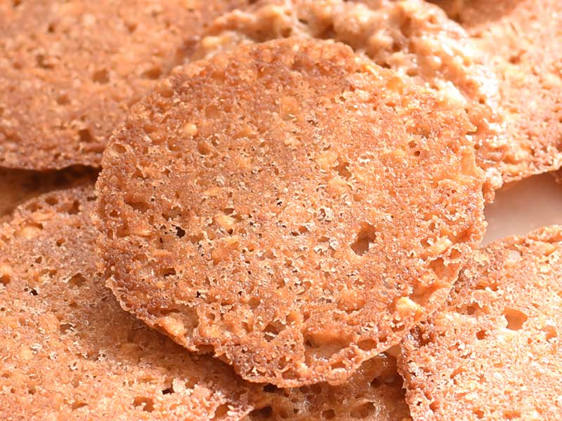 業務スーパーの ピーナッツサブレ は意外と地味ウマなパリパリ薄焼きクッキー Mitok ミトク