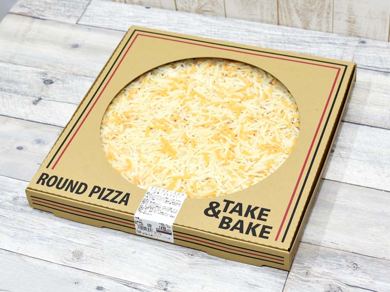 コストコの巨大ピザ『クワトロチーズ』は4種ブレンドの間違いない味わい