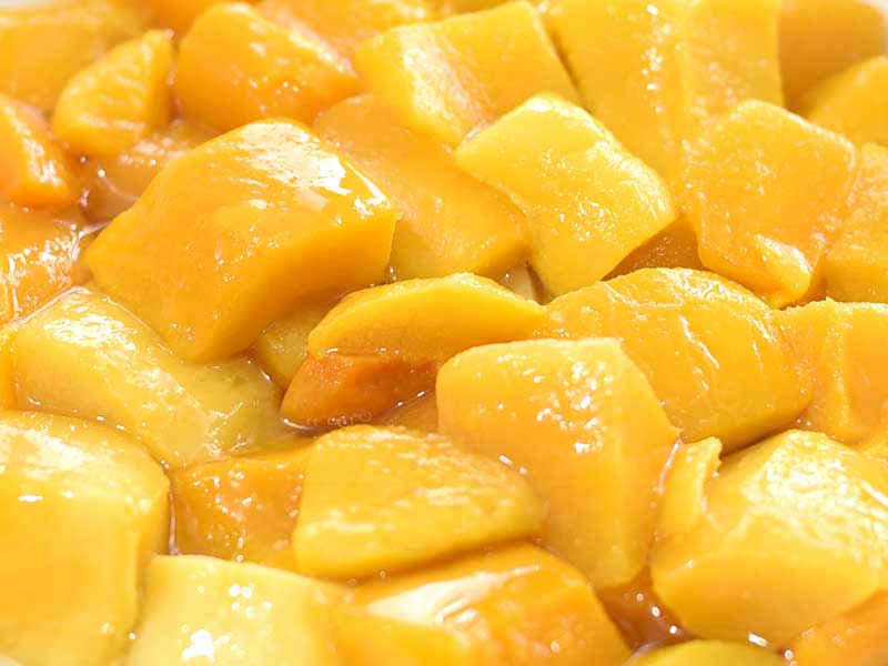 業務スーパーの500g『冷凍マンゴー（チャンク）』はとろける果肉と ...