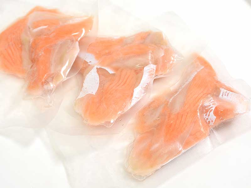 業務スーパーの トロサーモン は脂のり濃厚で海鮮丼で食べたい Mitok ミトク