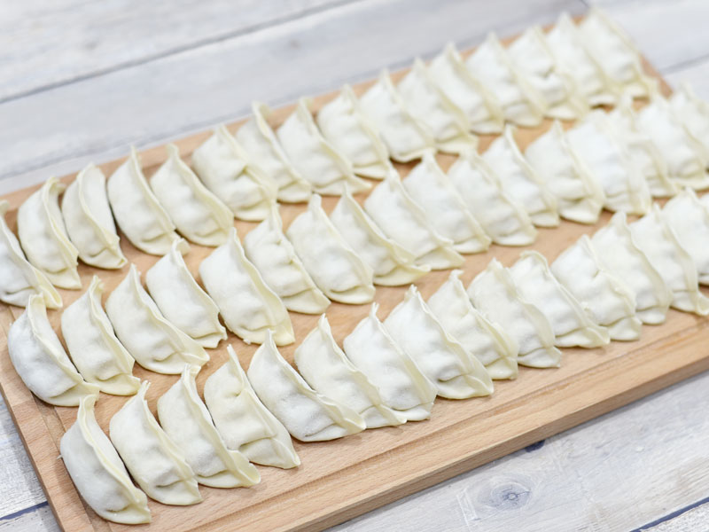 コストコの50個『餃子計画 冷凍生餃子』はピリッと生姜の常備おすすめ食品 - mitok（ミトク）